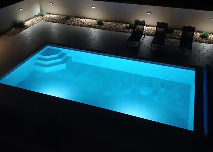 Marija Mit Beheiztem Pool - Family & Friends Вилла *