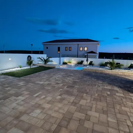 Marija Zadar Region With Heated Pool Villa